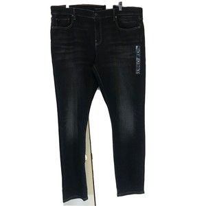 New with Tags Lucky brand jeans 110 Slim coolmax W 42 x L 34 Year 2022
